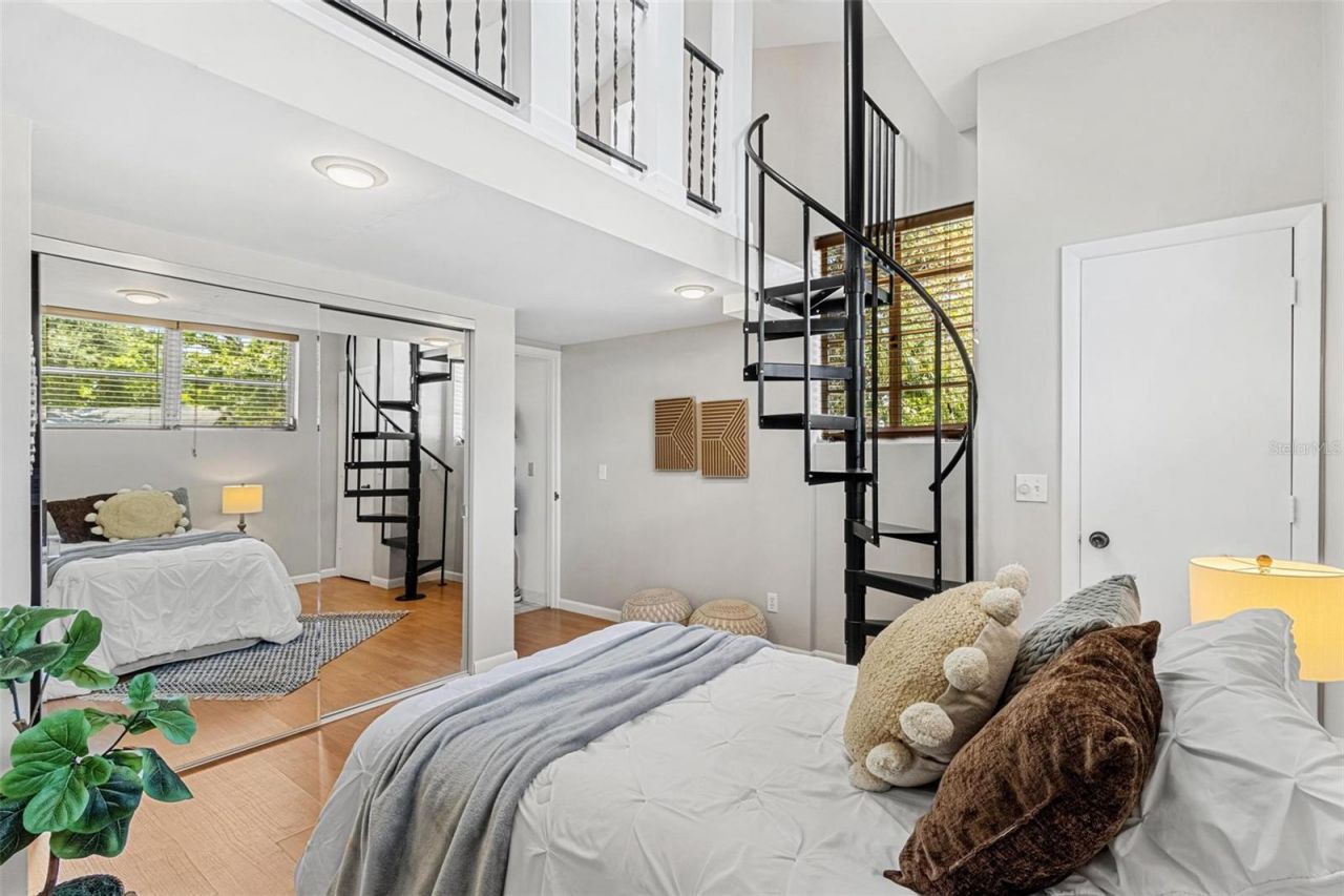 300 22nd Avenue S, Saint Petersburg, FL 33705 Photo