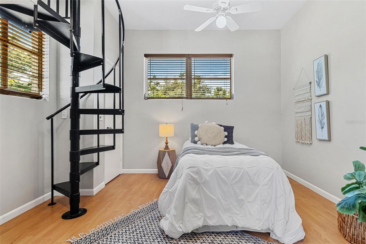 300 22nd Avenue S, Saint Petersburg, FL 33705 Photo