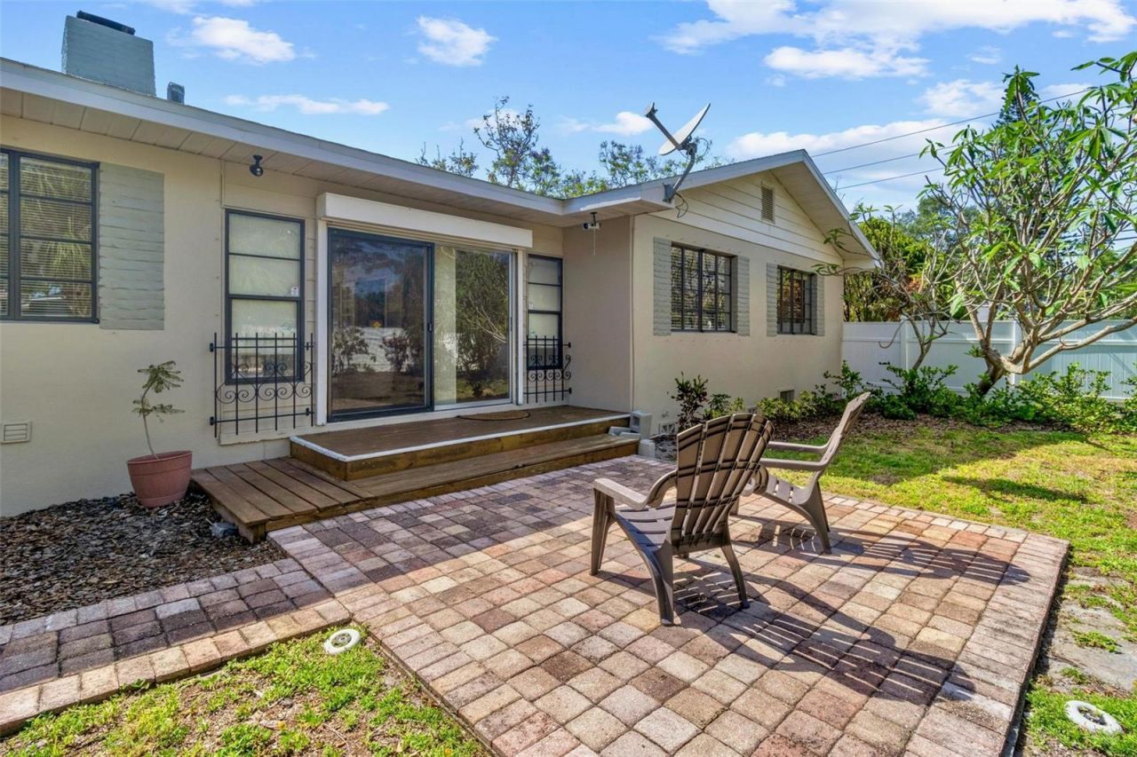 300 22nd Avenue S, Saint Petersburg, FL 33705 Photo