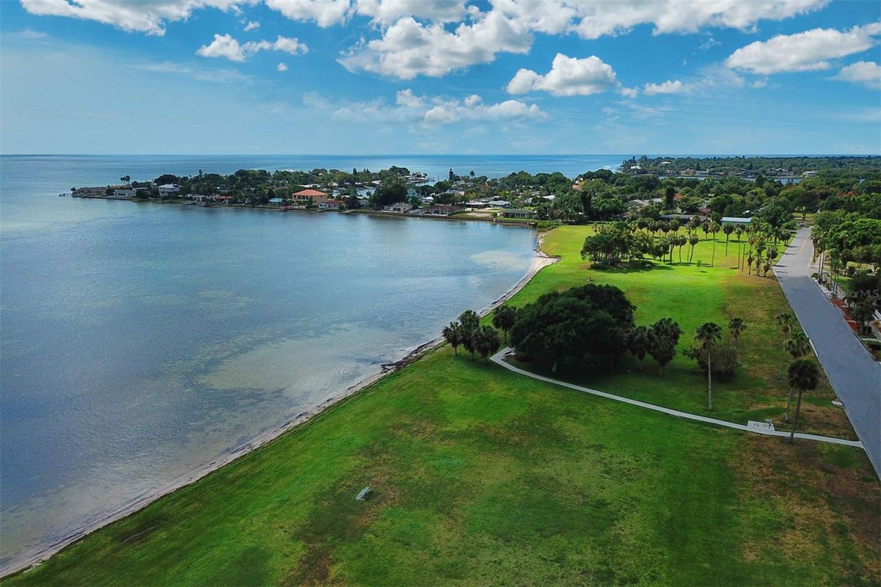 300 22nd Avenue S, Saint Petersburg, FL 33705 Photo