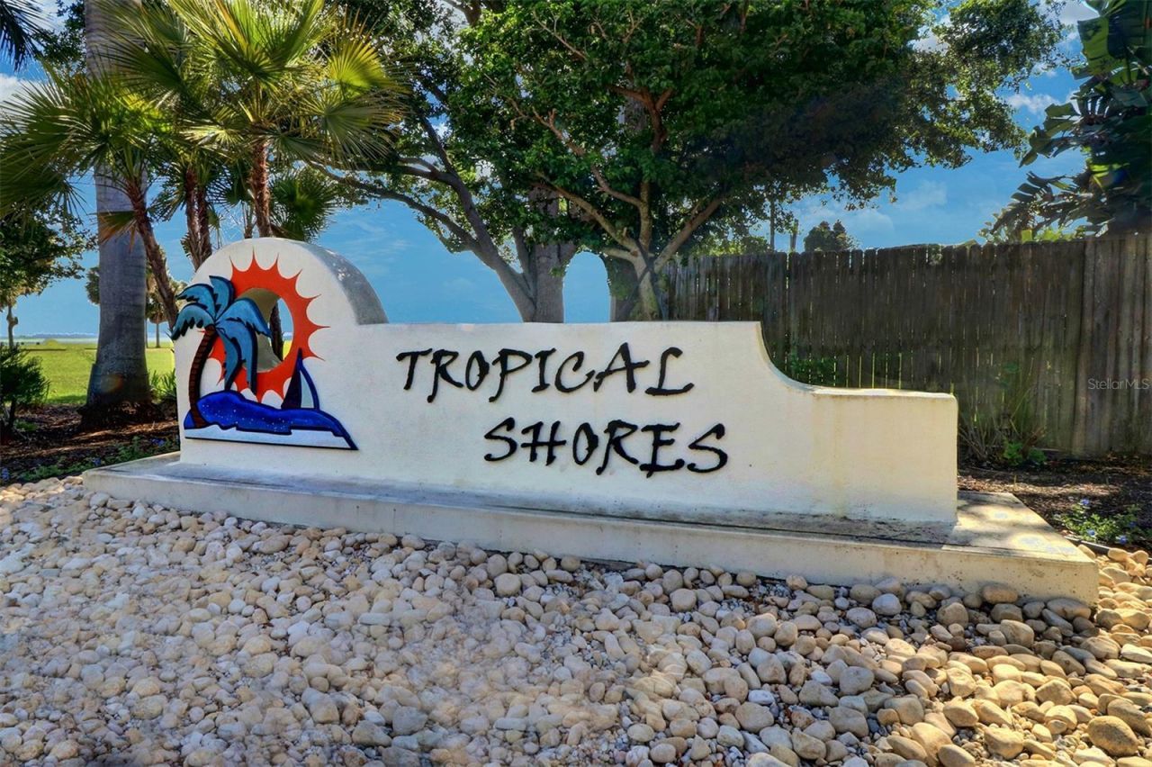 300 22nd Avenue S, Saint Petersburg, FL 33705 Photo