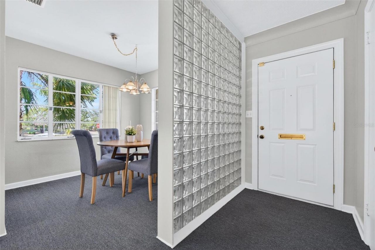 300 22nd Avenue S, Saint Petersburg, FL 33705 Photo