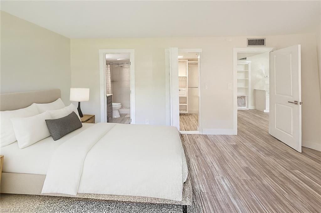 530 Broad Ave S, Unit 530, Naples, FL 34102 Photo