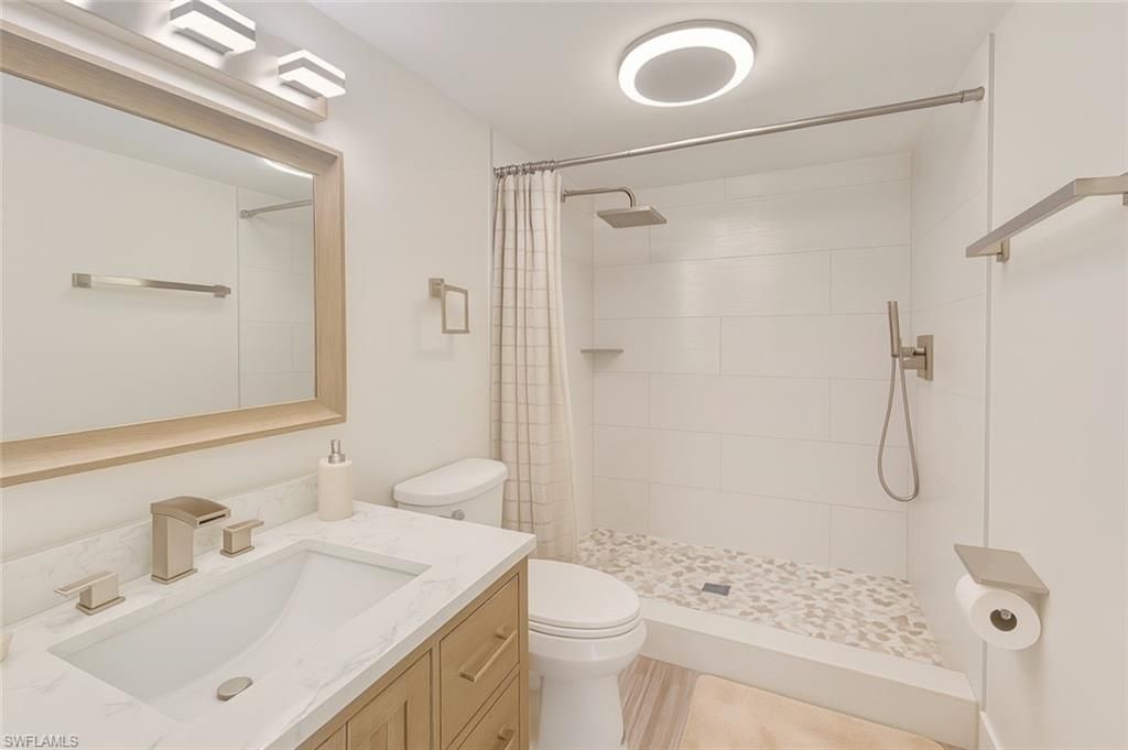 530 Broad Ave S, Unit 530, Naples, FL 34102 Photo