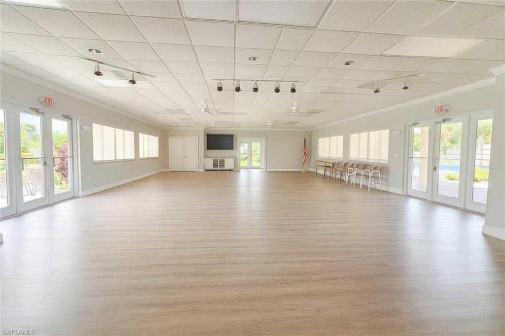 530 Broad Ave S, Unit 530, Naples, FL 34102 Photo