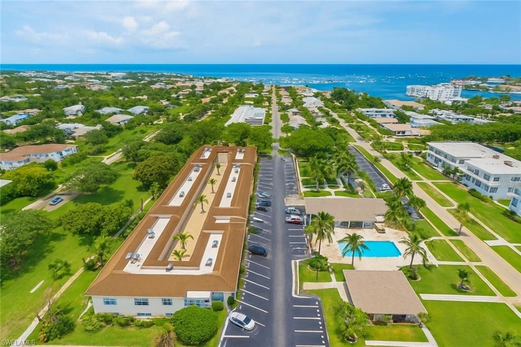 530 Broad Ave S, Unit 530, Naples, FL 34102 Photo