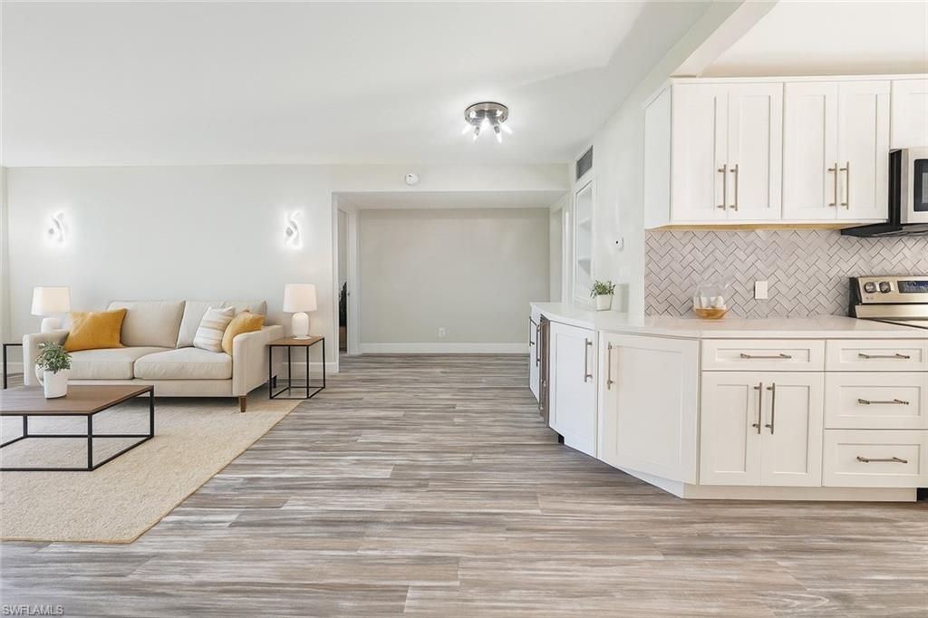 530 Broad Ave S, Unit 530, Naples, FL 34102 Photo