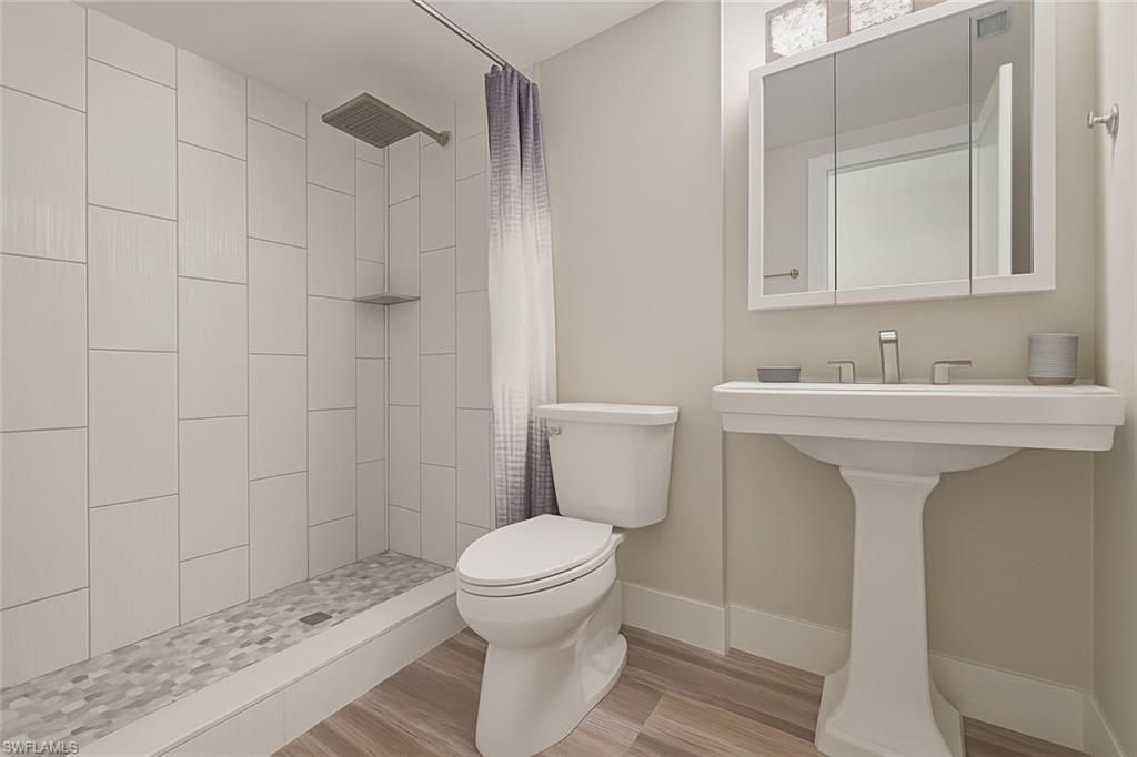 530 Broad Ave S, Unit 530, Naples, FL 34102 Photo