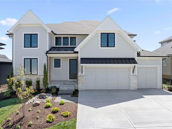 12407 W 183rd Terrace, Overland Park, KS 66013