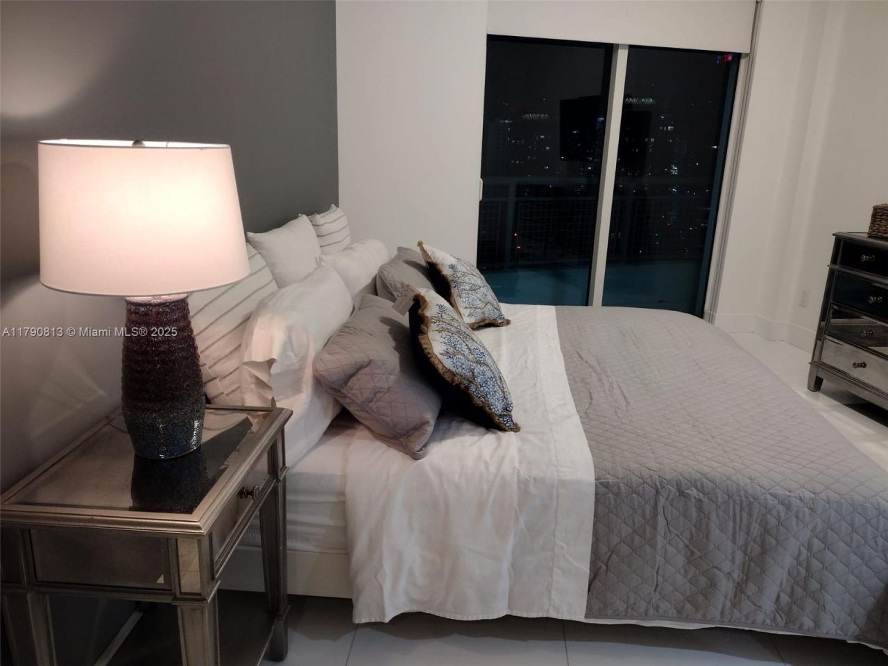 60 SW 13th St, Unit 4218, Miami, FL 33130 Photo