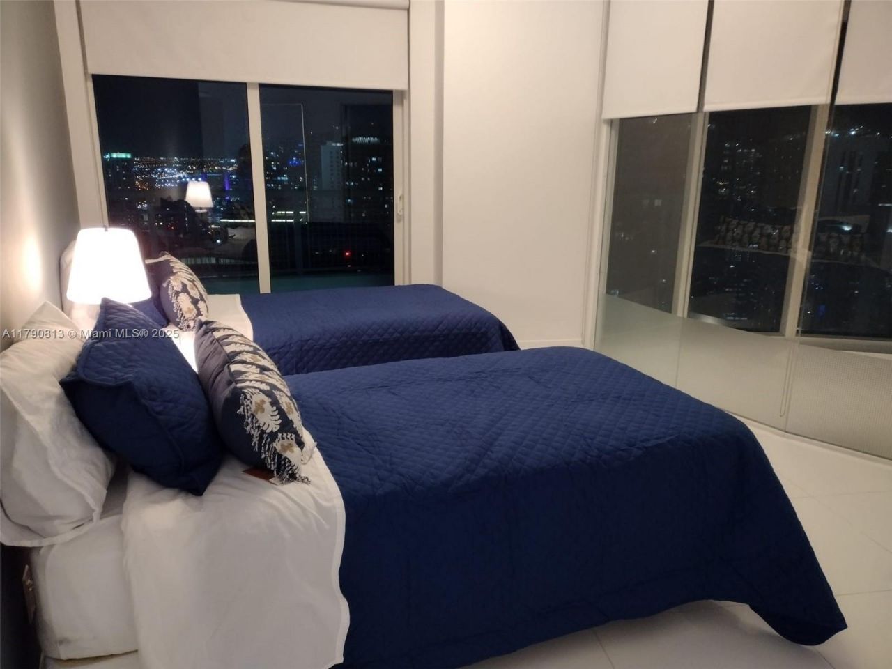 60 SW 13th St, Unit 4218, Miami, FL 33130 Photo