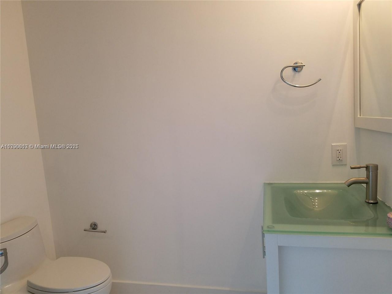 60 SW 13th St, Unit 4218, Miami, FL 33130 Photo