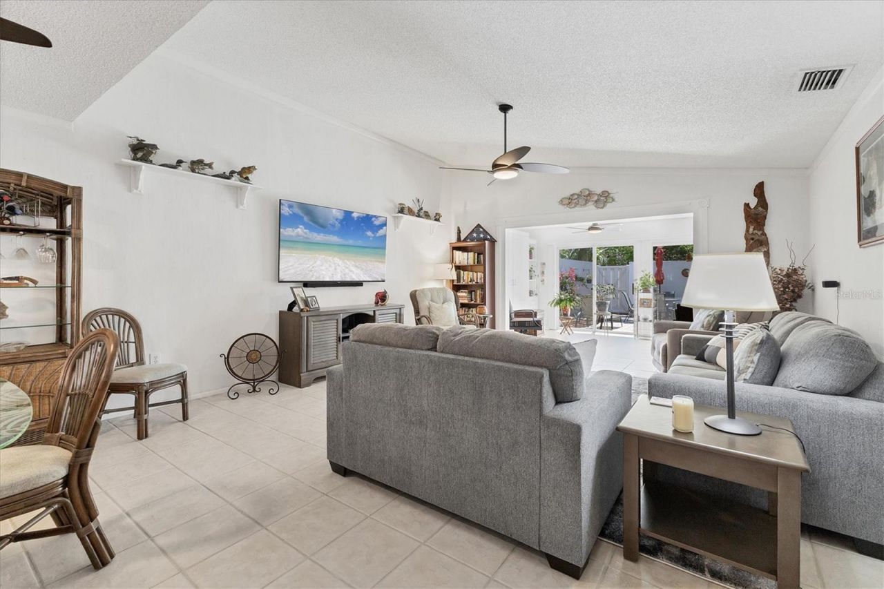 6304 Pelican Drive, Bradenton, FL 34210 Photo