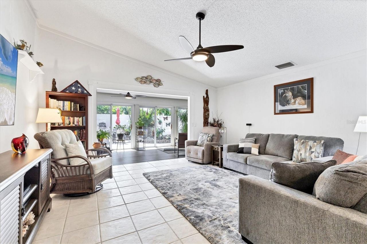 6304 Pelican Drive, Bradenton, FL 34210 Photo