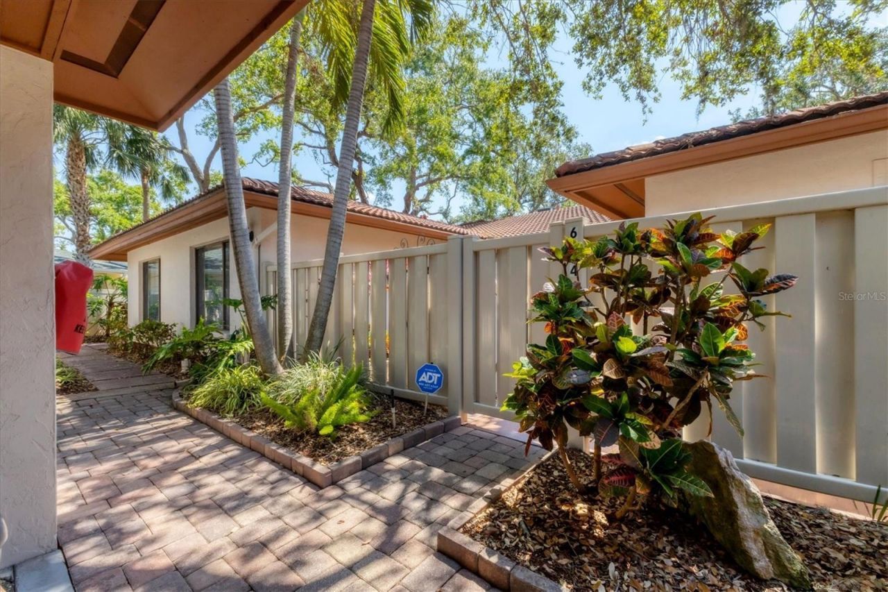 6304 Pelican Drive, Bradenton, FL 34210 Photo