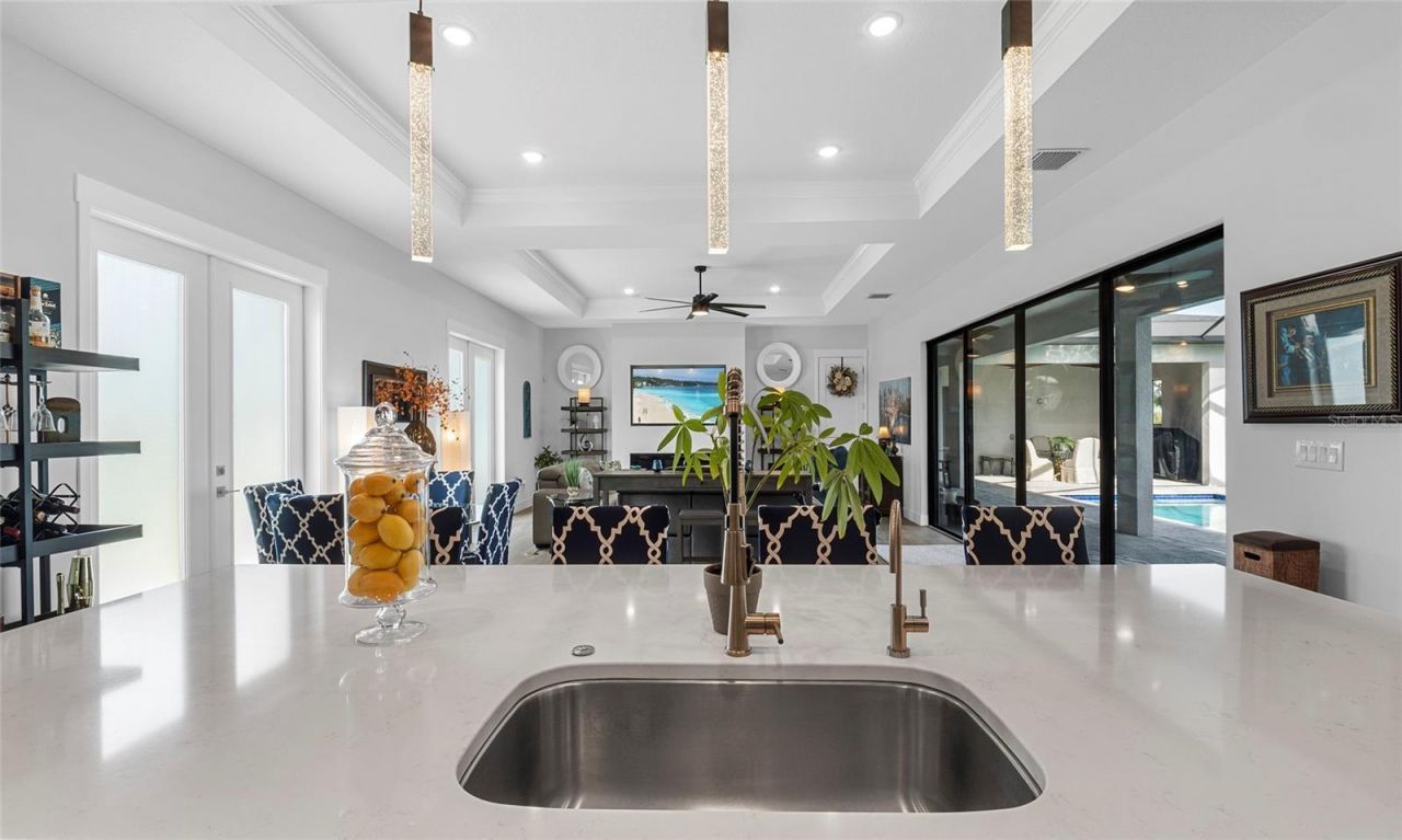 3610 Gulf City Road, Ruskin, FL 33570 Photo