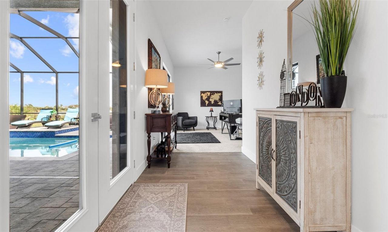 3610 Gulf City Road, Ruskin, FL 33570 Photo