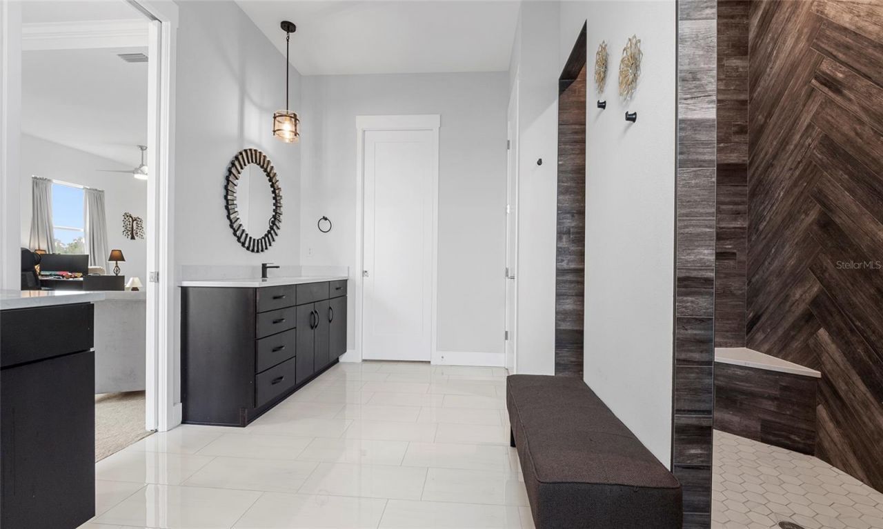 3610 Gulf City Road, Ruskin, FL 33570 Photo