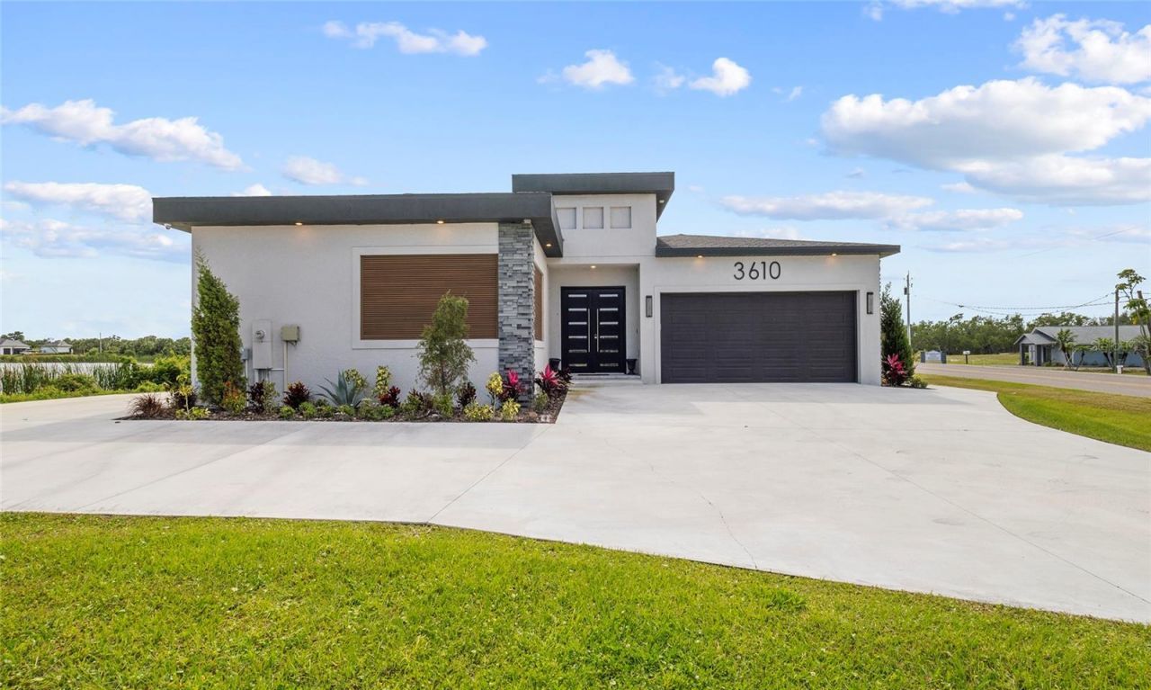 3610 Gulf City Road, Ruskin, FL 33570 Photo