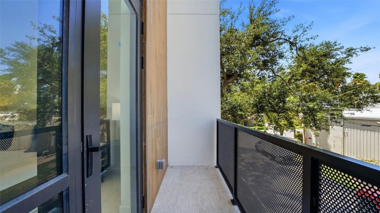 430 Kumquat Court, Unit 202, Sarasota, FL 34236 Photo