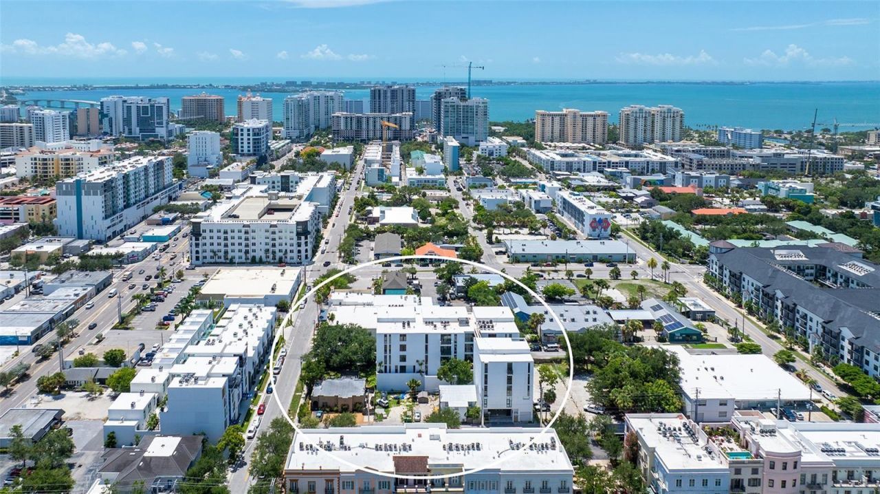 430 Kumquat Court, Unit 202, Sarasota, FL 34236 Photo