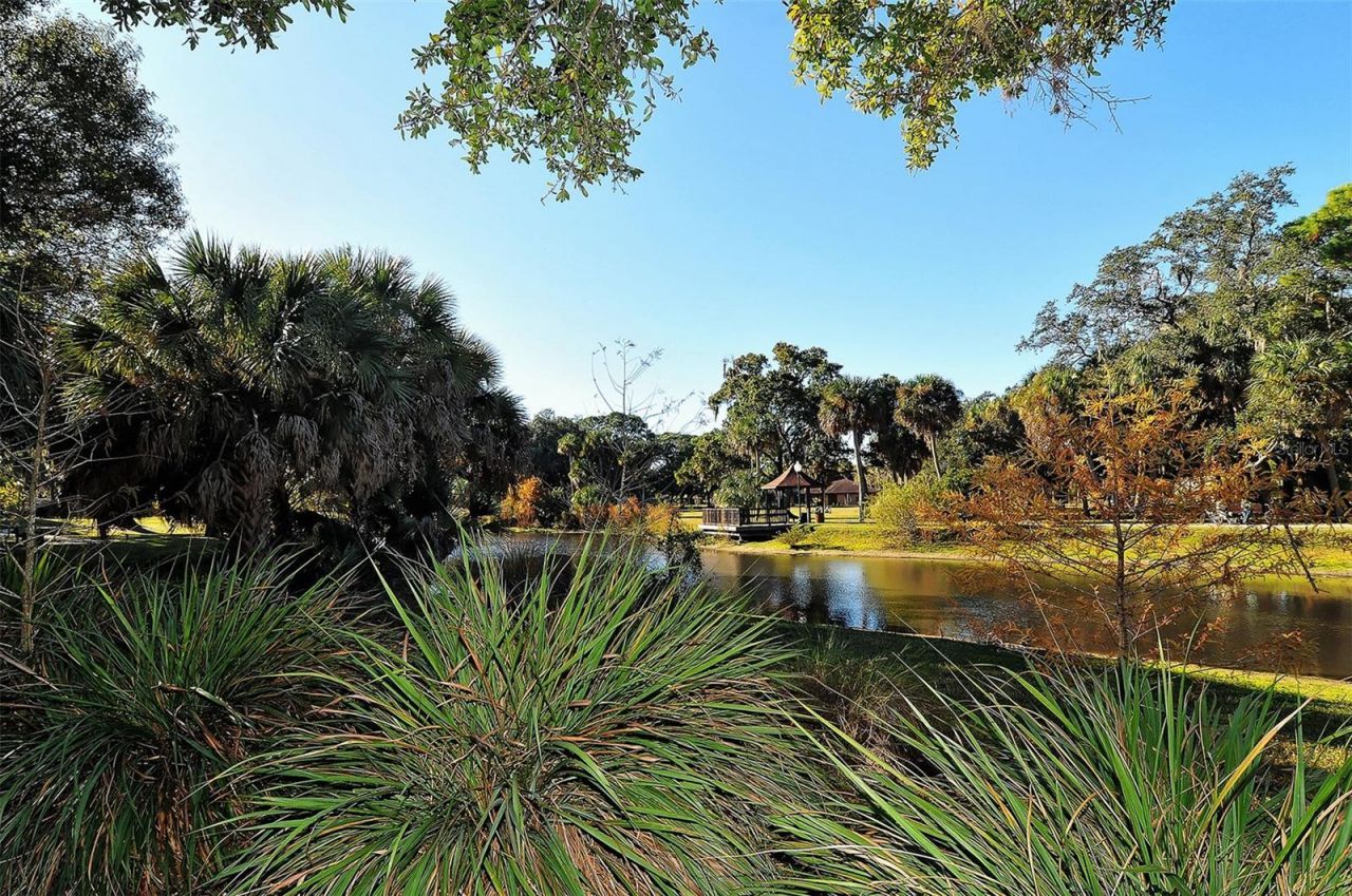 430 Kumquat Court, Unit 202, Sarasota, FL 34236 Photo
