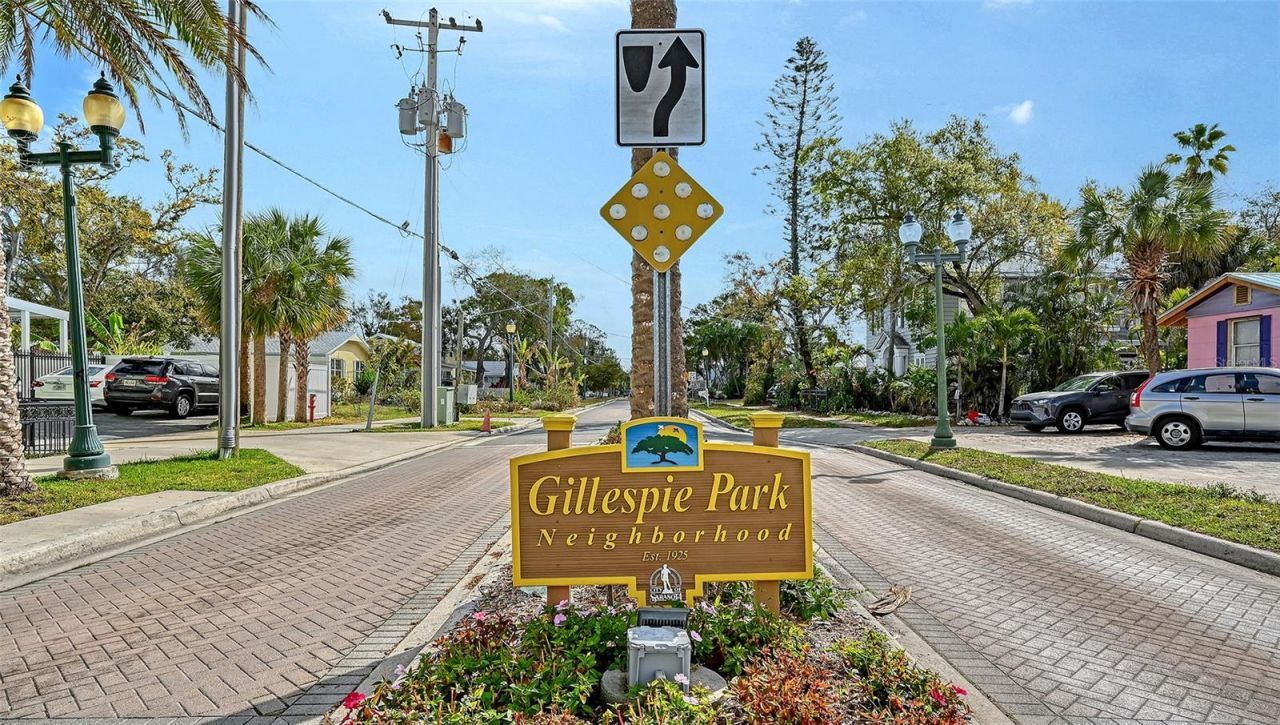 430 Kumquat Court, Unit 202, Sarasota, FL 34236 Photo