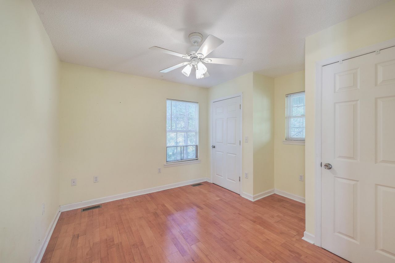 4401 Prices Bridge Lane Photo 18