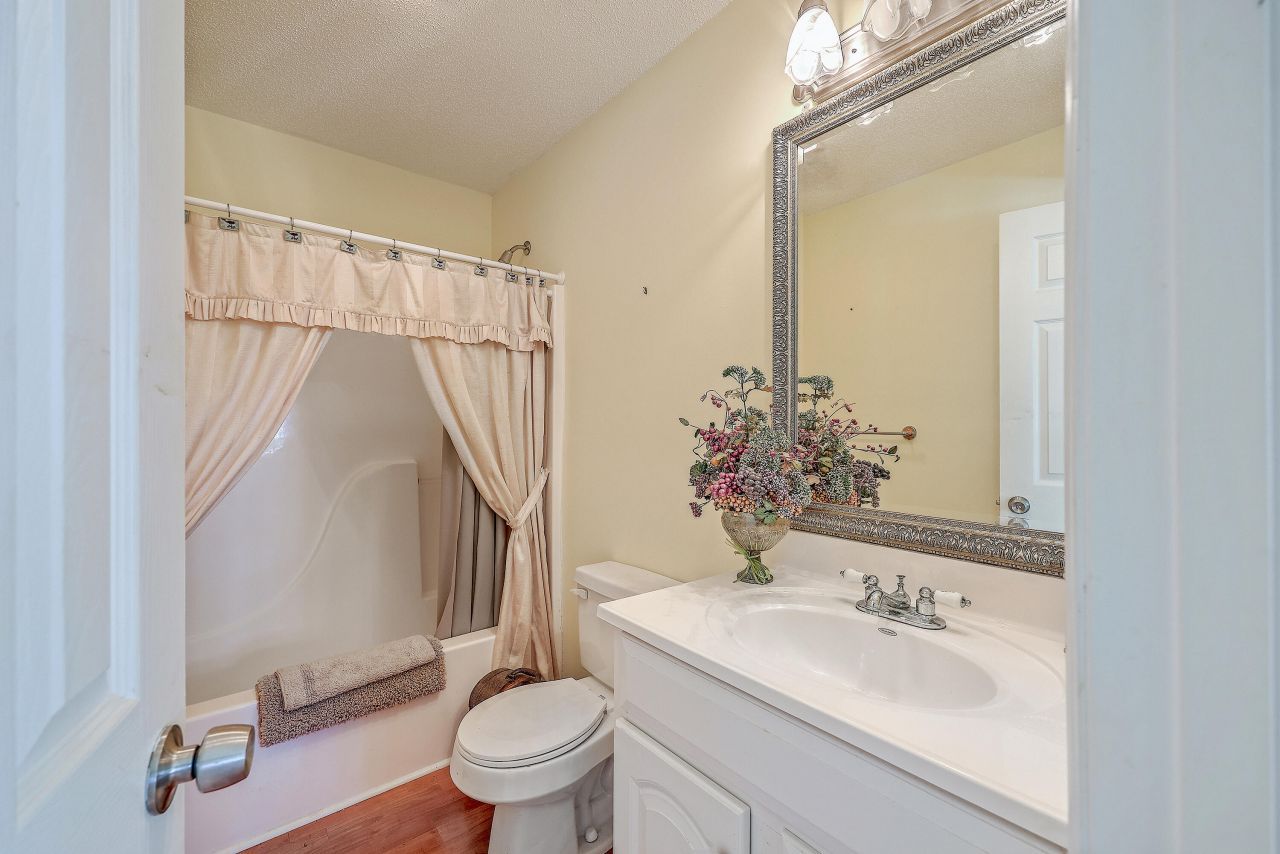 4401 Prices Bridge Lane Photo 24