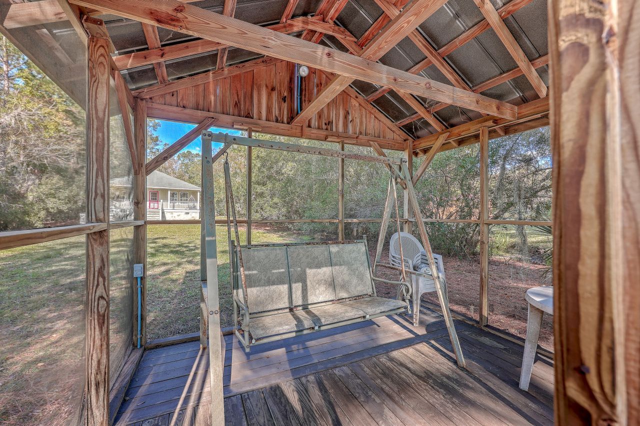 4401 Prices Bridge Lane Photo 34