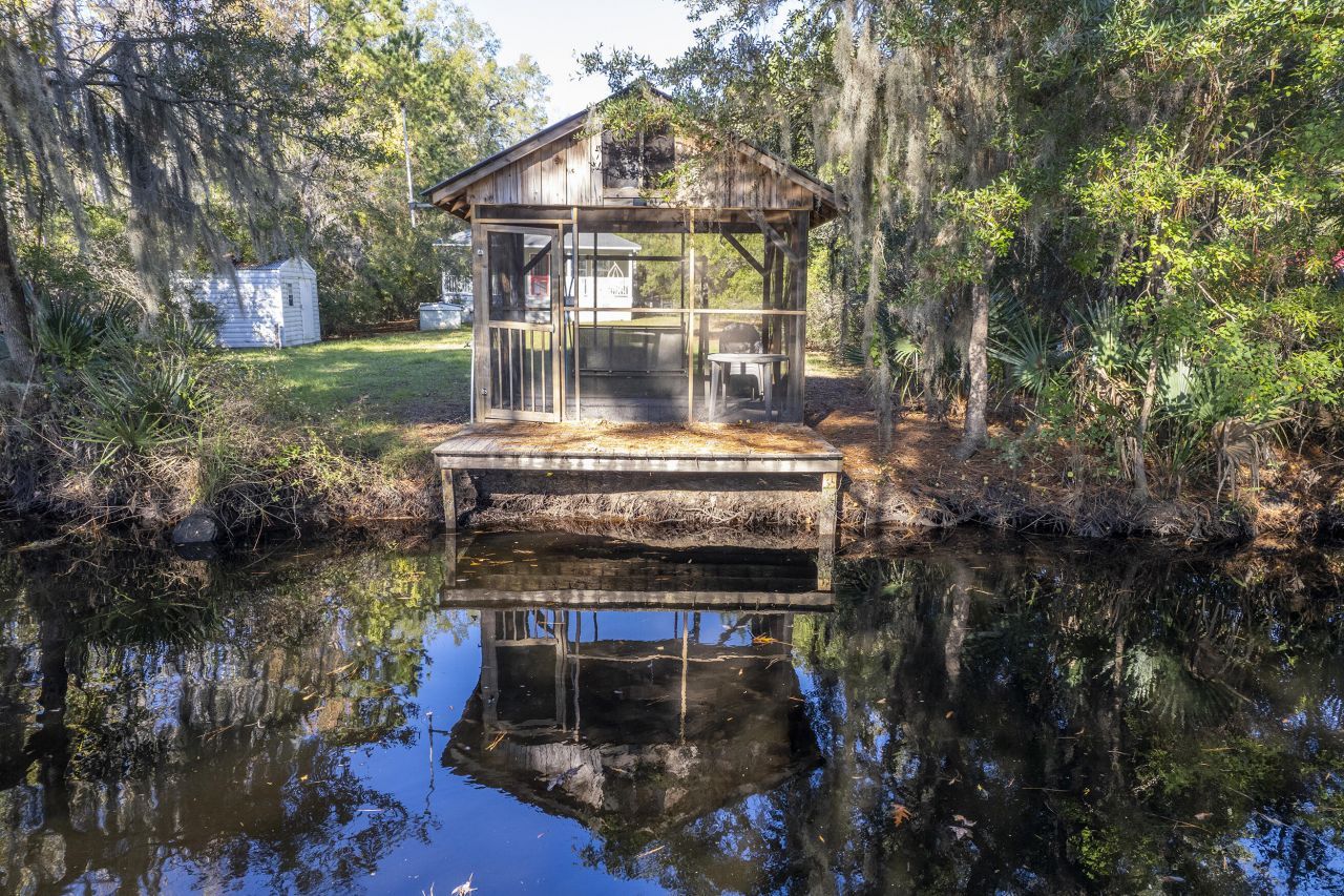 4401 Prices Bridge Lane Photo 35