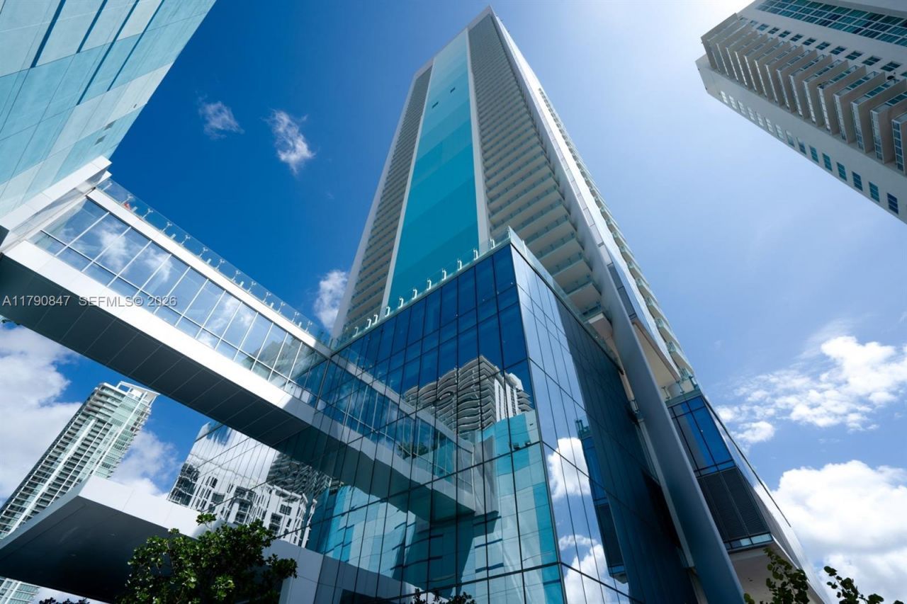 700 NE 26th Ter, Unit TH-403, Miami, FL 33137 Photo