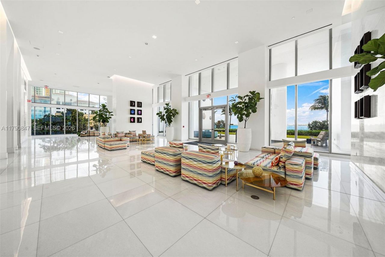 700 NE 26th Ter, Unit TH-403, Miami, FL 33137 Photo