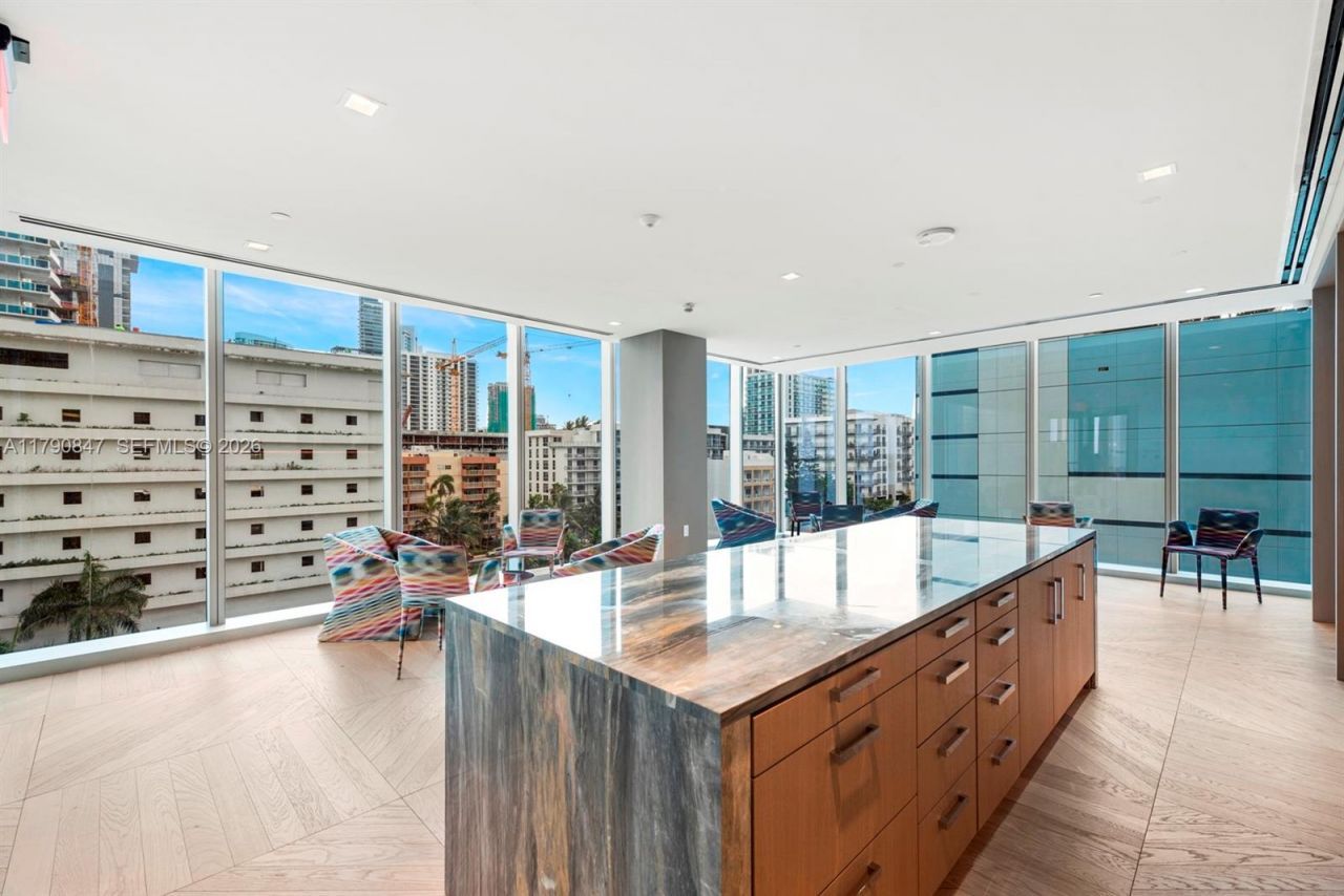 700 NE 26th Ter, Unit TH-403, Miami, FL 33137 Photo