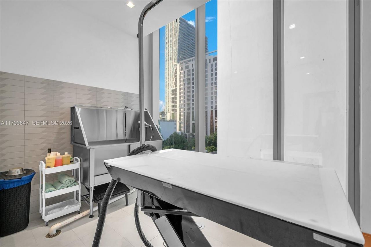 700 NE 26th Ter, Unit TH-403, Miami, FL 33137 Photo