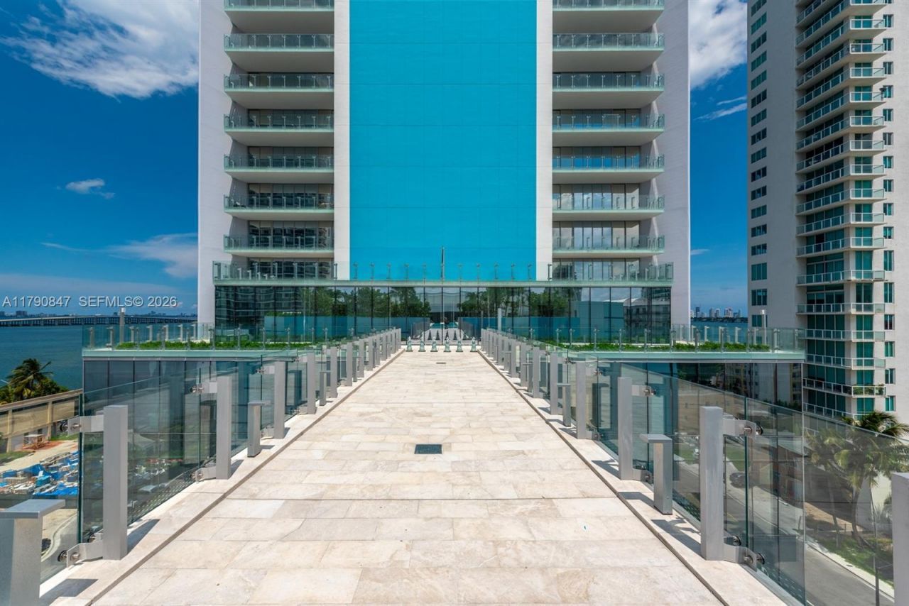 700 NE 26th Ter, Unit TH-403, Miami, FL 33137 Photo