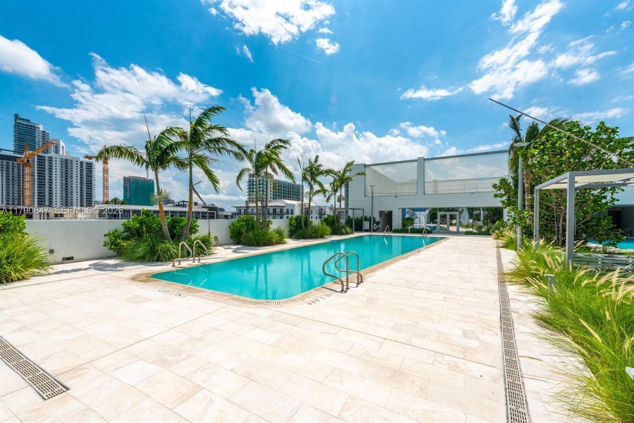 700 NE 26th Ter, Unit TH-403, Miami, FL 33137 Photo