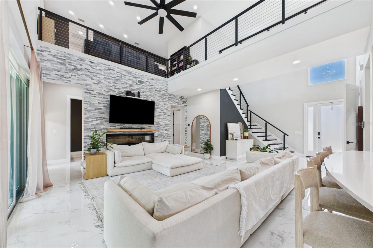 2345 N Riverside Drive, Indialantic, FL 32903 Photo