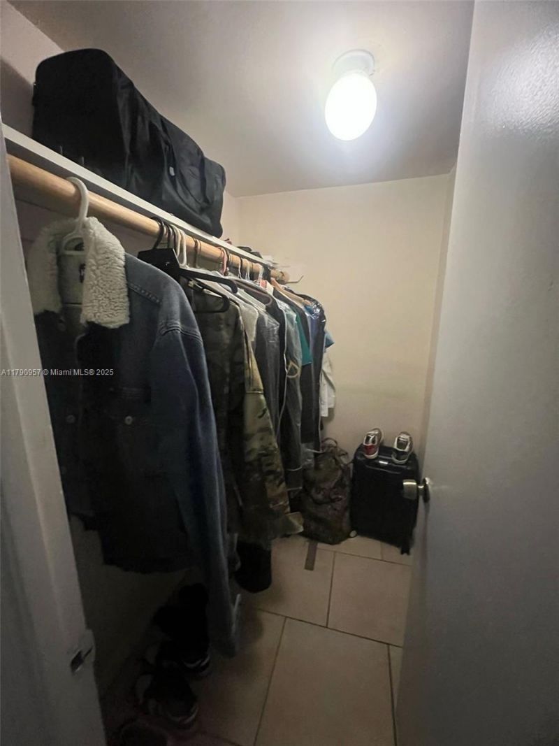 482 NW 165th St Rd, Unit A203, Miami, FL 33169 Photo