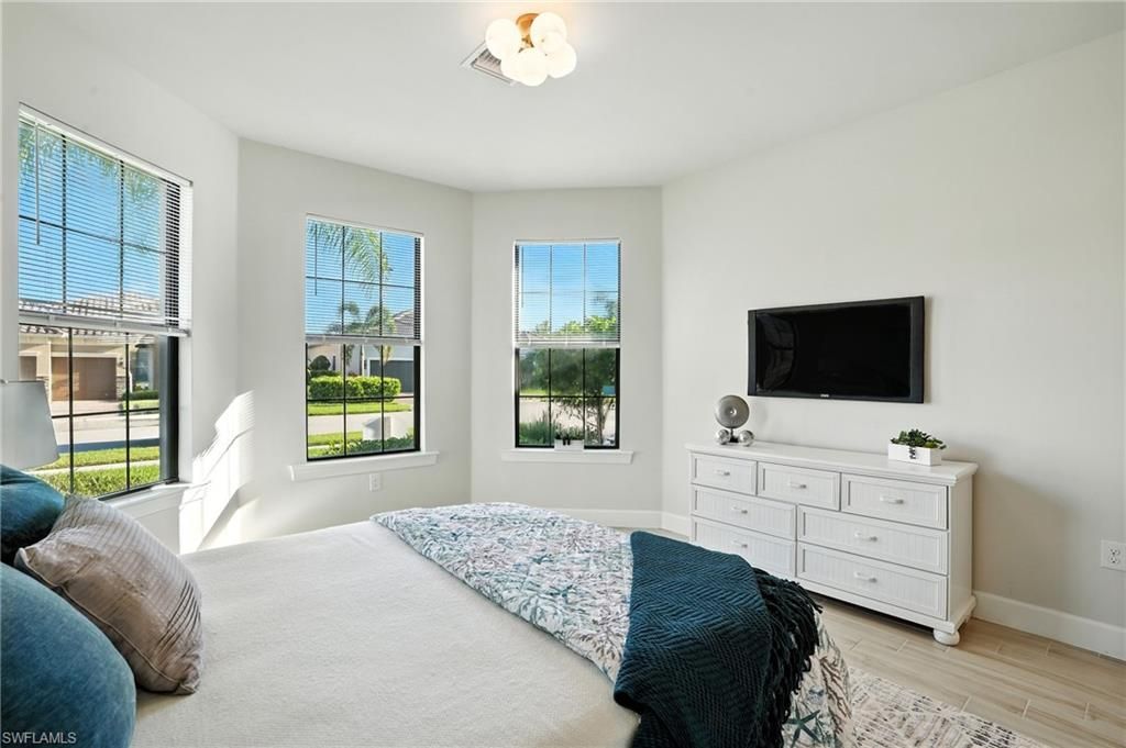 12905 Hadley Ct, Fort Myers, FL 33913 Photo