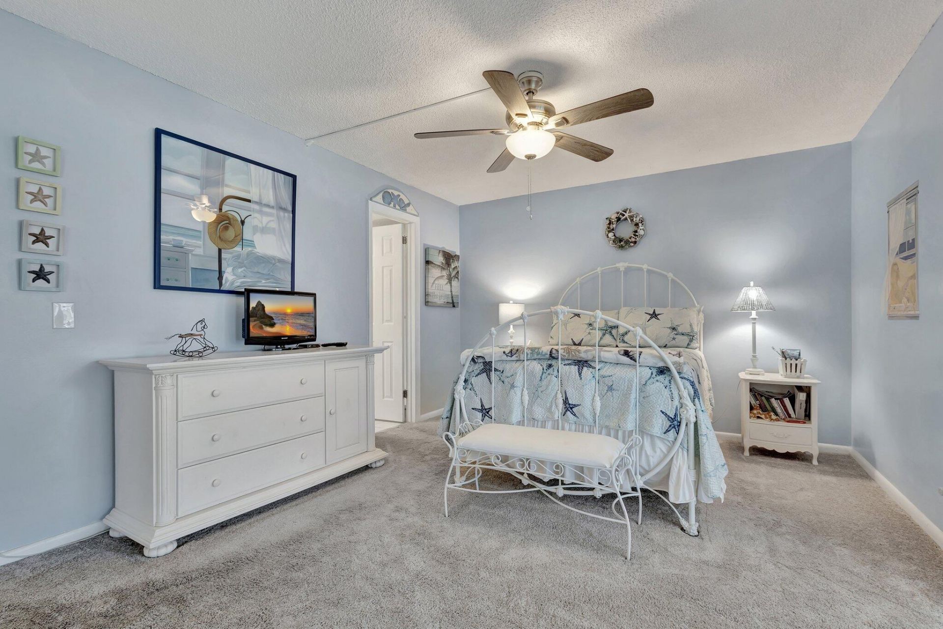 107 Sheffield E, West Palm Beach, FL 33417 Photo