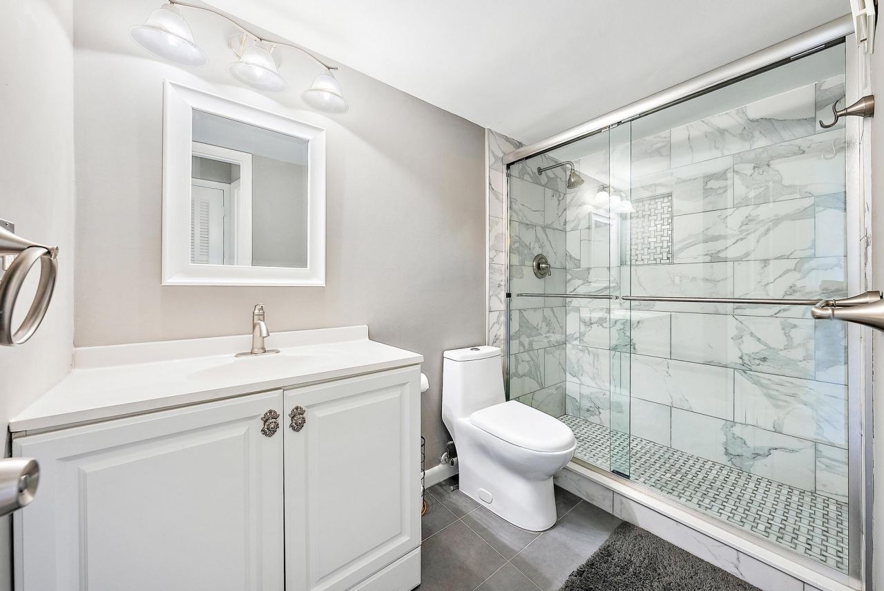 109 Paradise Harbour Boulevard, Unit 307, North Palm Beach, FL 33408 Photo