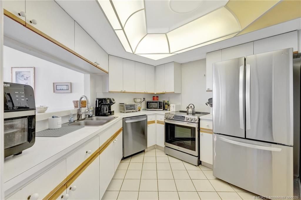 9500 S Ocean Drive, Unit Higher Flo, Jensen Beach, FL 34957 Photo