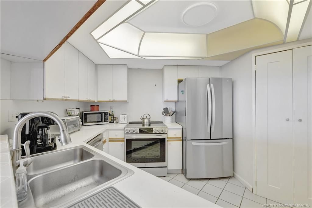 9500 S Ocean Drive, Unit Higher Flo, Jensen Beach, FL 34957 Photo