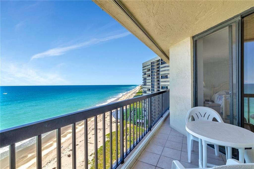 9500 S Ocean Drive, Unit Higher Flo, Jensen Beach, FL 34957 Photo
