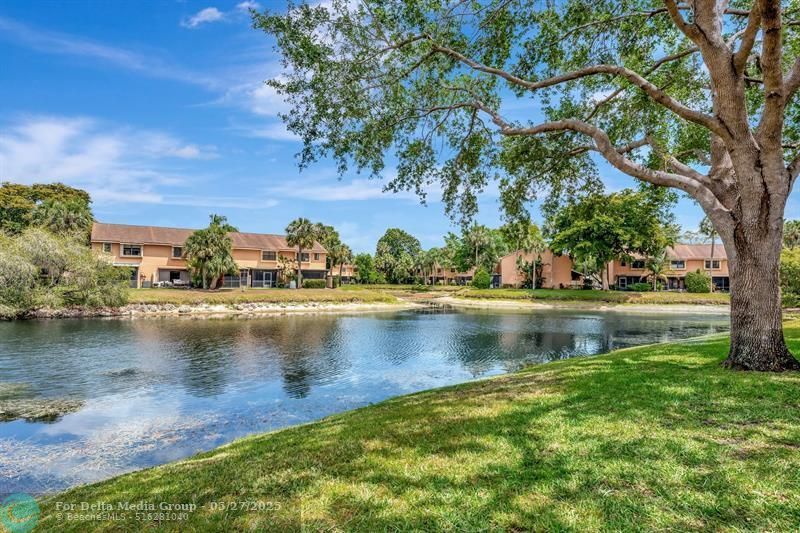 3725 Carambola Circle, Unit 2824, Coconut Creek, FL 33066 Photo