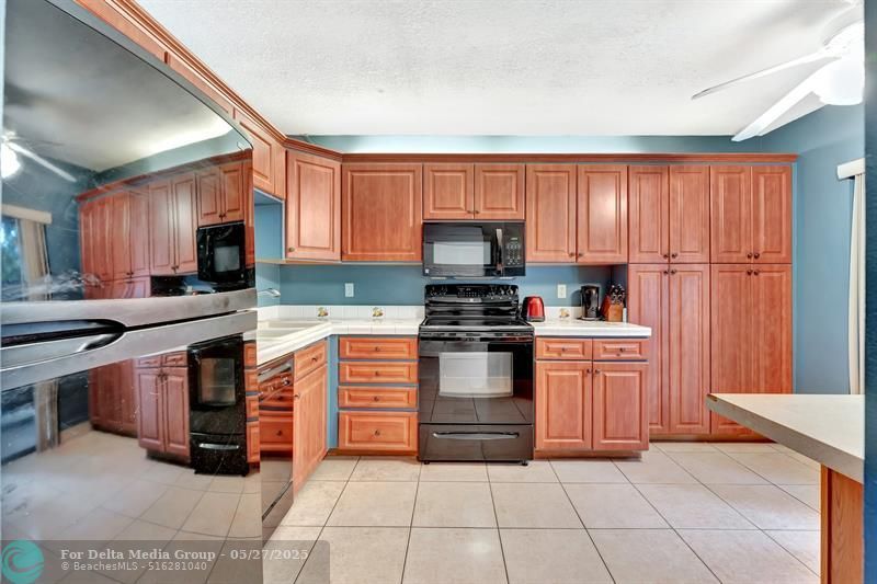 3725 Carambola Circle, Unit 2824, Coconut Creek, FL 33066 Photo