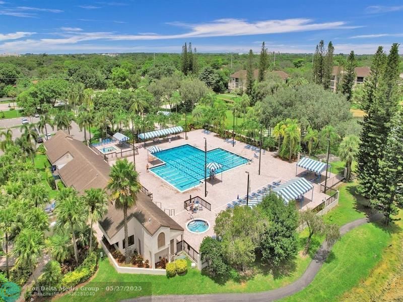 3725 Carambola Circle, Unit 2824, Coconut Creek, FL 33066 Photo