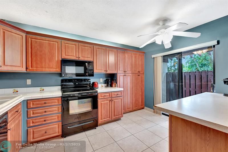 3725 Carambola Circle, Unit 2824, Coconut Creek, FL 33066 Photo