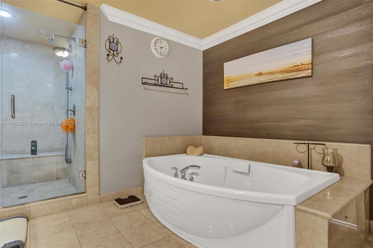 3101 S Ocean Dr, Unit 1003, Hollywood, FL 33019 Photo